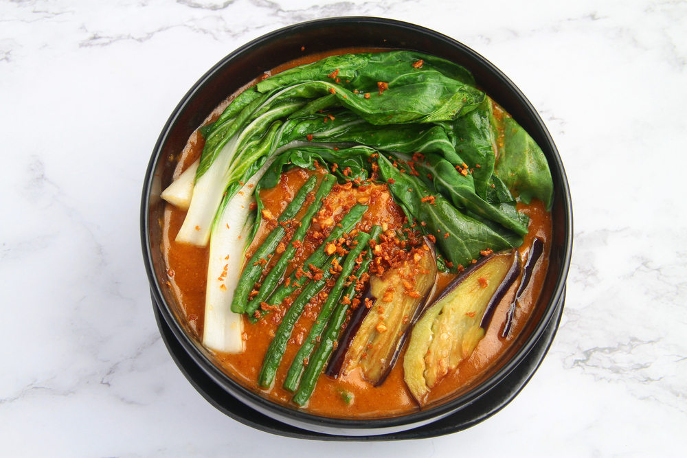 A bowl of freshly cooked kare-kare