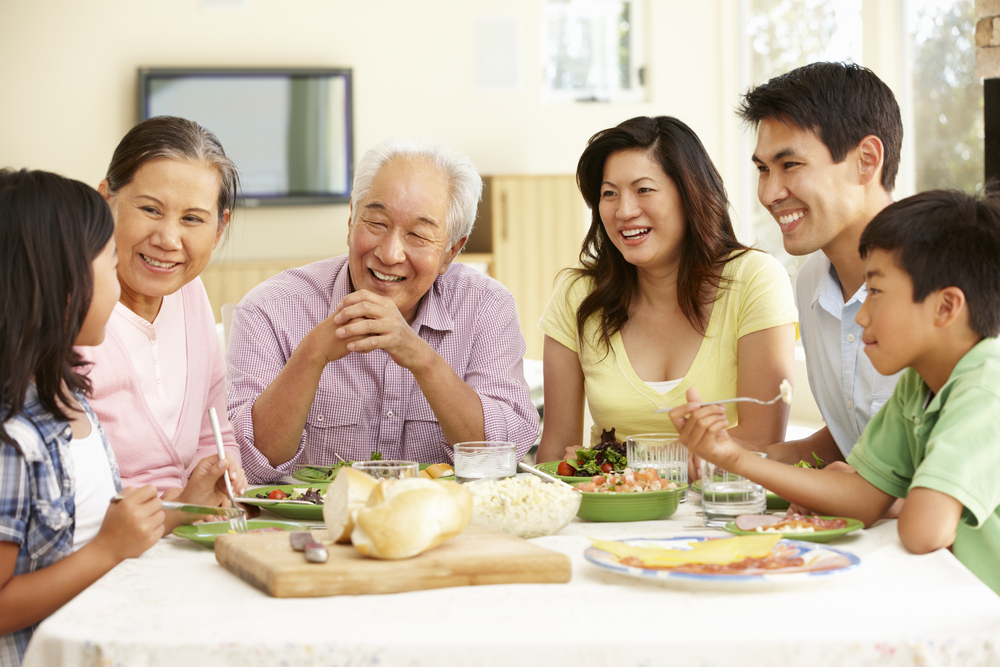 Affordable ways to have a family dinner out