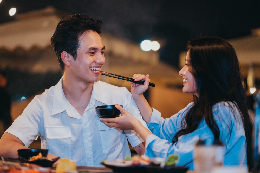 Romantic dinner in Singapore